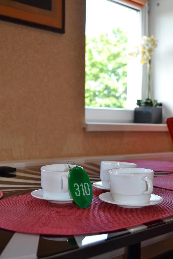 Idea-Studio Aparthotel Brest Bagian luar foto