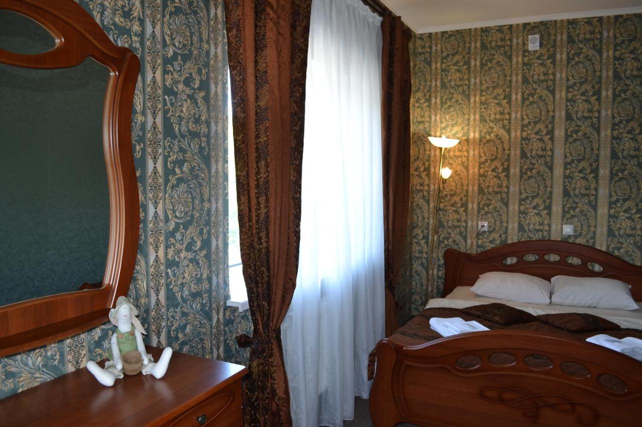 Idea-Studio Aparthotel Brest Bagian luar foto