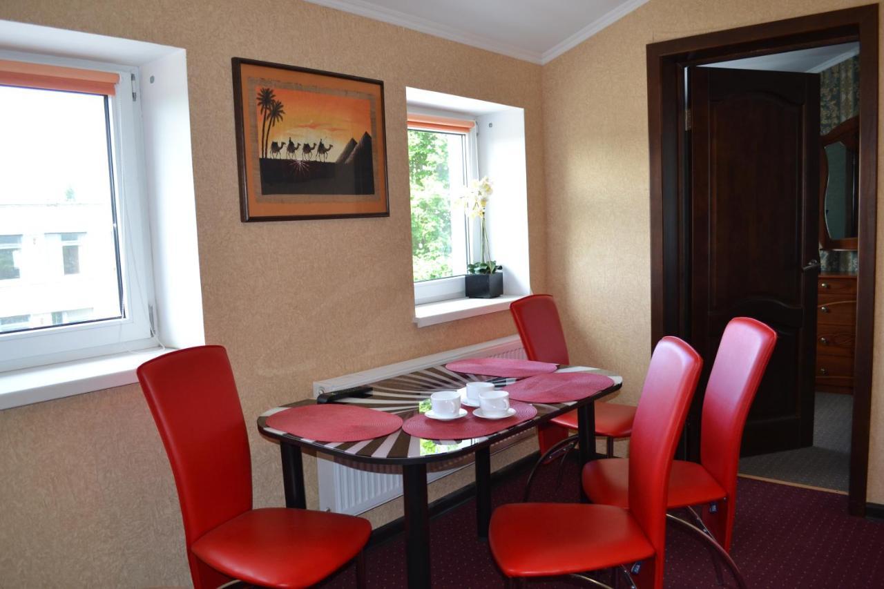 Idea-Studio Aparthotel Brest Bagian luar foto