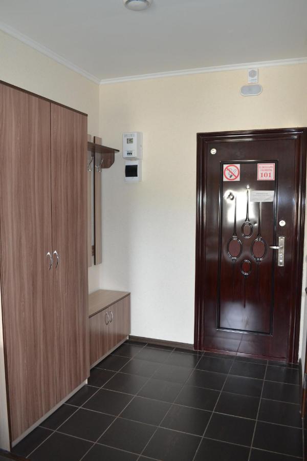 Idea-Studio Aparthotel Brest Bagian luar foto