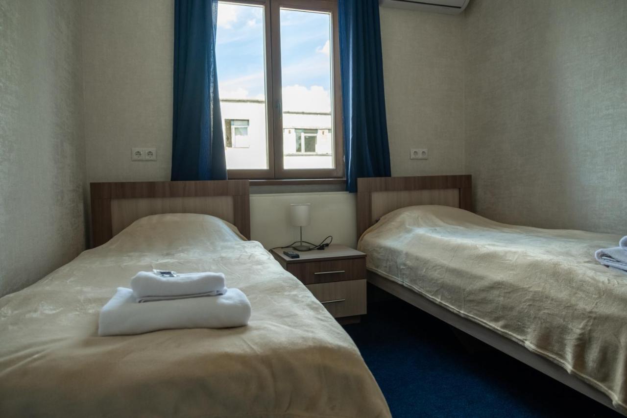 Idea-Studio Aparthotel Brest Bagian luar foto