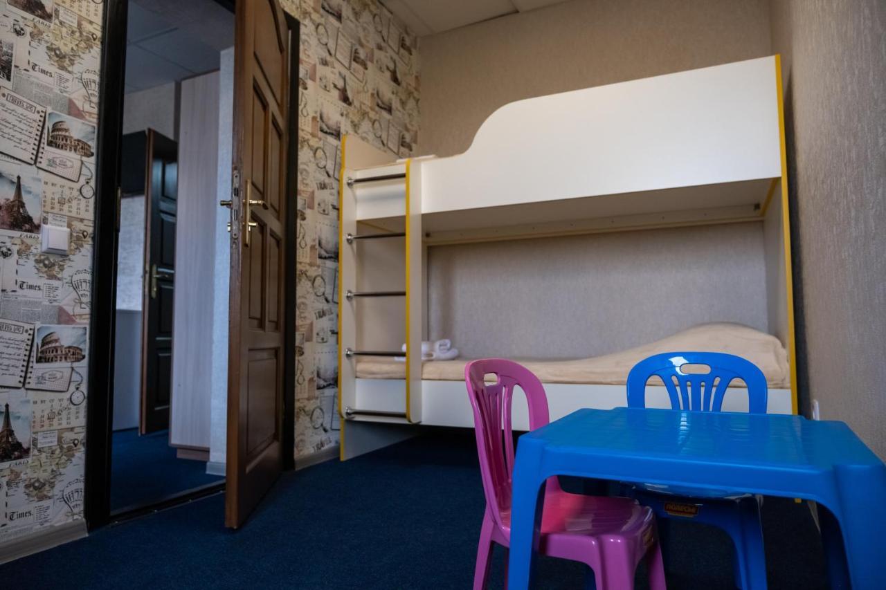 Idea-Studio Aparthotel Brest Bagian luar foto